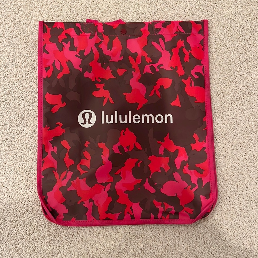 Lululemon rabbit tote bag
